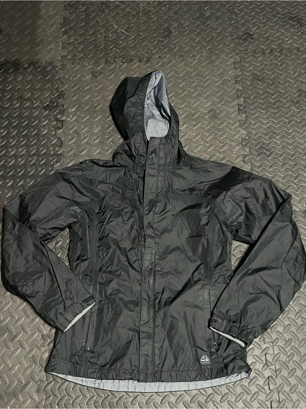 Nike Men's Black Hooded Rain Shell Jacket